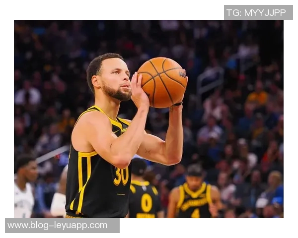 邓利维：库里在勇士就有争冠希望球队重建遥遥无期